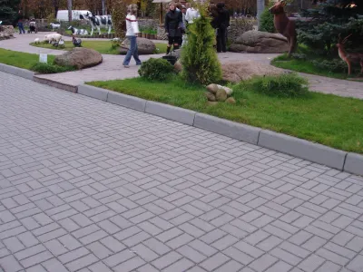 Бордюр дорожній (15 см) колір: Сірий / Бордюр дорожній (18 см) колір: Сірий