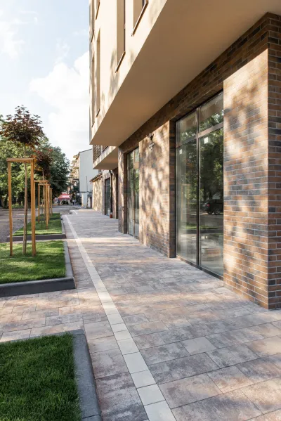 Новатор міні колір: Ферум, Білий / Бордюр дорожній (15 см) колір: Чорний