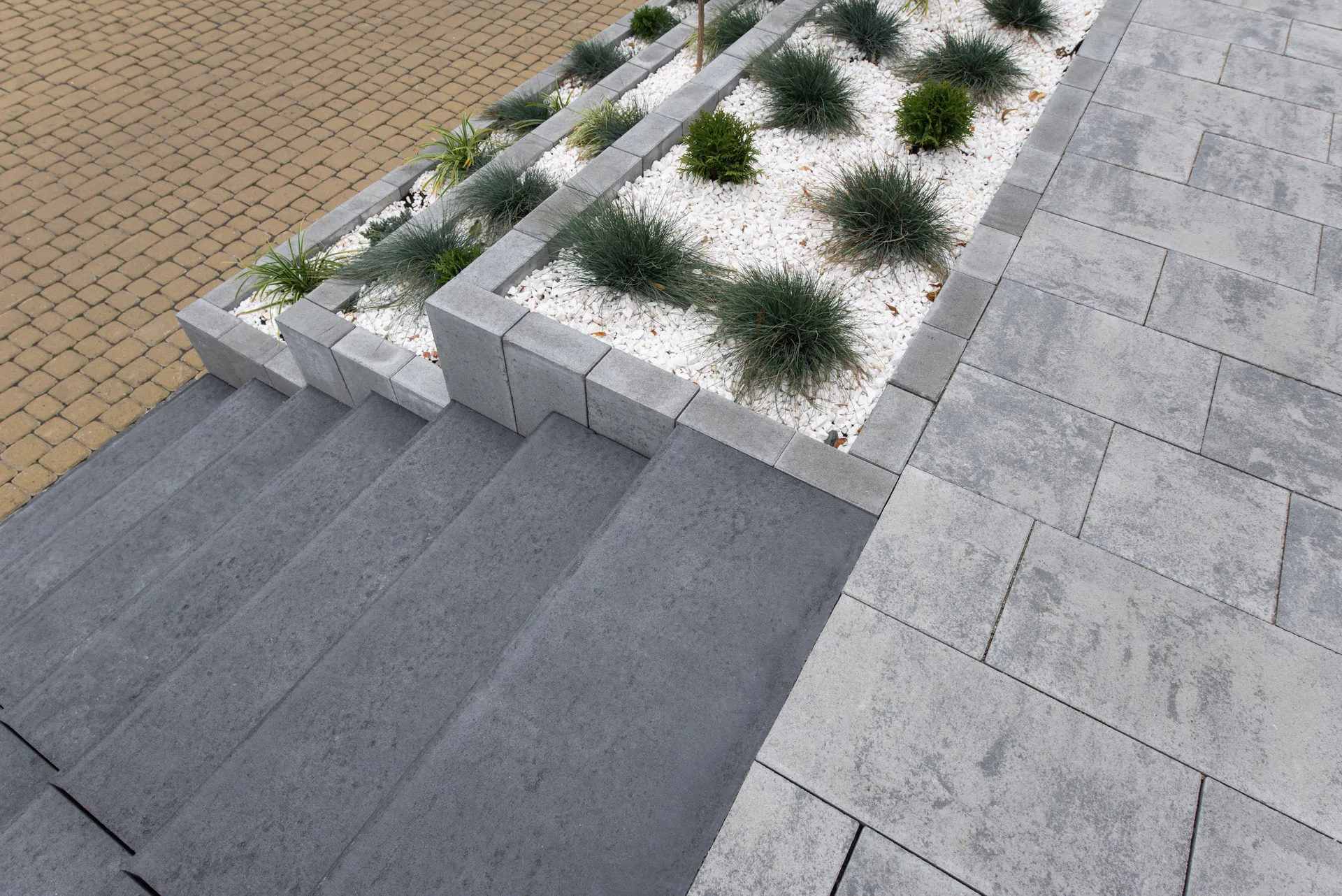 Ступенька цвет: Черный / Палисад Новатор цвет: Cерый / Новатор 6 цвет: Арагон - фото 19