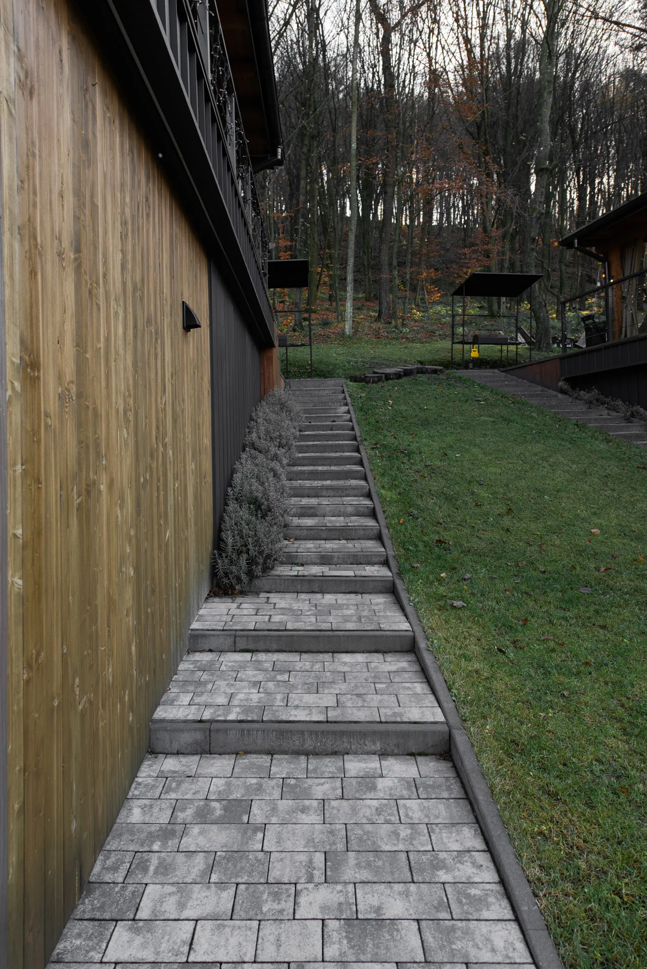 Романо колір: Хром / Бордюр дорожній (15 см) колір: Чорний - фото 16