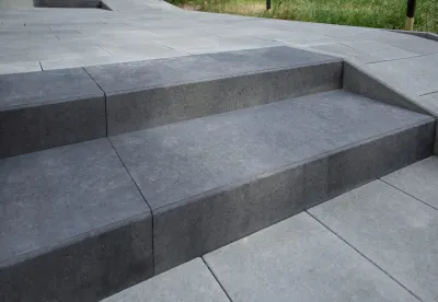 Новатор 6 цвет: Cерый / Ступенька цвет: Черный