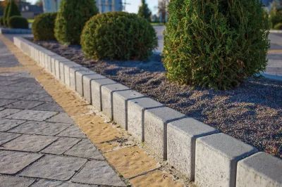 Палісад Львівський колір: Сірий