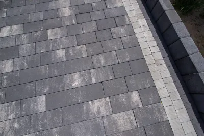 Брусчатка австрийская цвет: Черный, Cерый / Палисад львовский цвет: Черный / Романо цвет: Антрацит