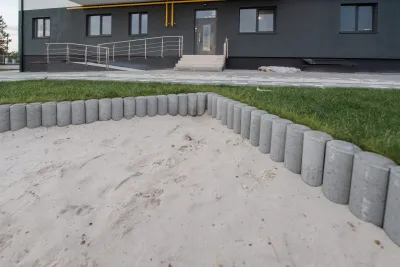 Палисад полумесяц цвет: Cерый