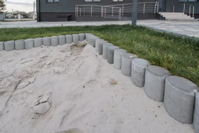 Палисад полумесяц цвет: Cерый