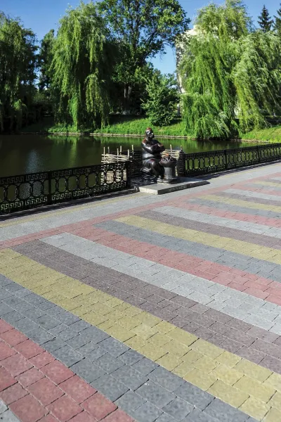 Римский камень цвет: Горчичный, Коричневый, Cерый, Красный, Черный