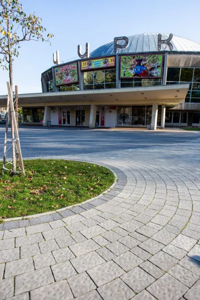 Римский камень цвет: Cерый, Черный