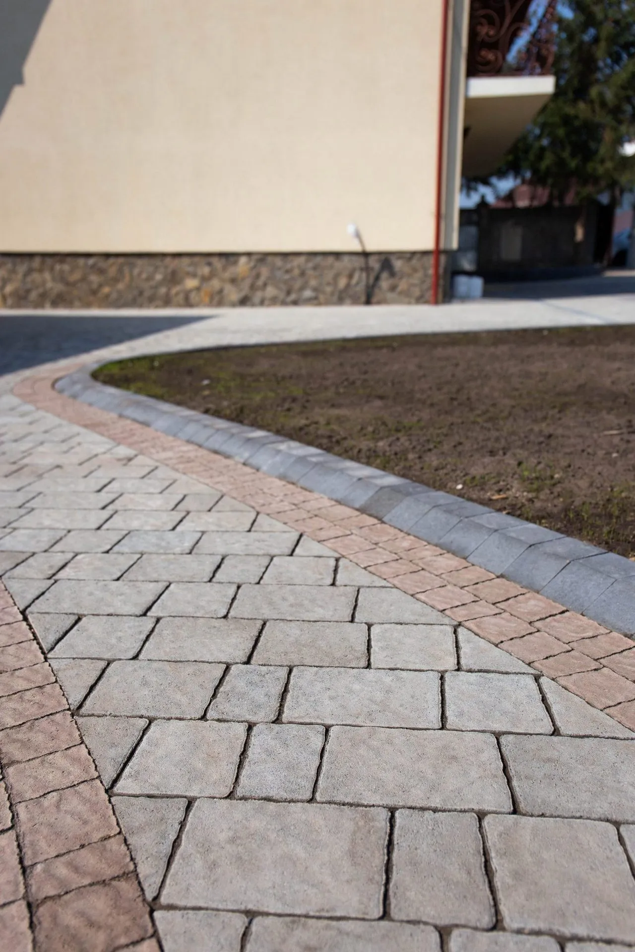 Поребрик садовий альфа колір: Чорний / Римський Камінь колір: Сірий - фото 2