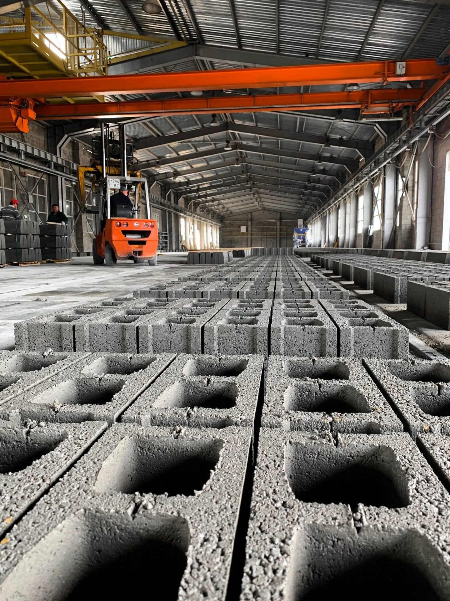 Блок бетонний стіновий колір: Сірий - фото 2