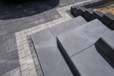 Бруківка Австрійська колір: Сірий, Чорний / Романо колір: Антрацит / Сходина колір: Чорний